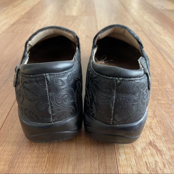 Alegria Slip Resistant Black Floral Clogs Women's 9 US - Picture 6 of 8